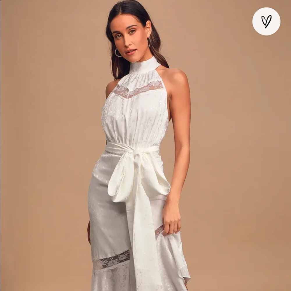 Elliatt Amorphous halter dress, perfect for casual wedding 💒 👰🏻‍♀️